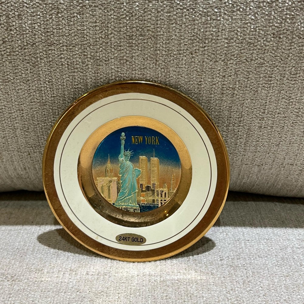 The Art of Chokin 24kt Gold Edged New York Plate